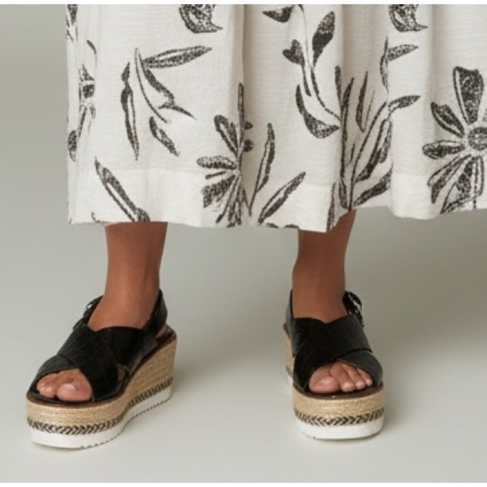 LNVince Camuto Platform Marietten Leather Croc Embossed Espadrille Cross Sandals - Picture 5 of 9